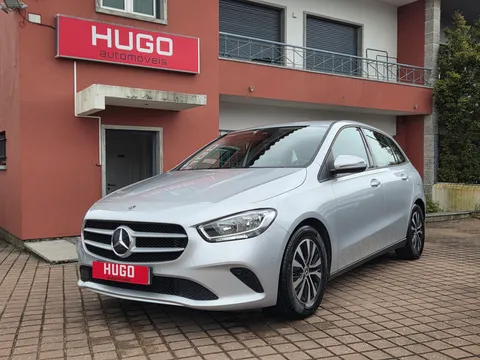 Mercedes Benz B 200